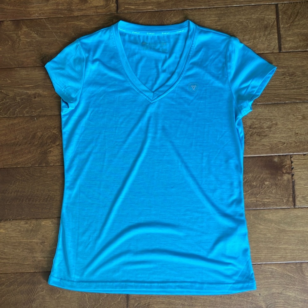 NWOT Ariat Tee